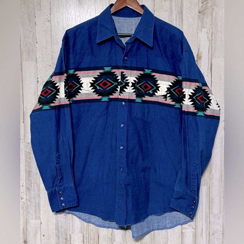 Wrangler Aztec Pearl Snap‎ XL